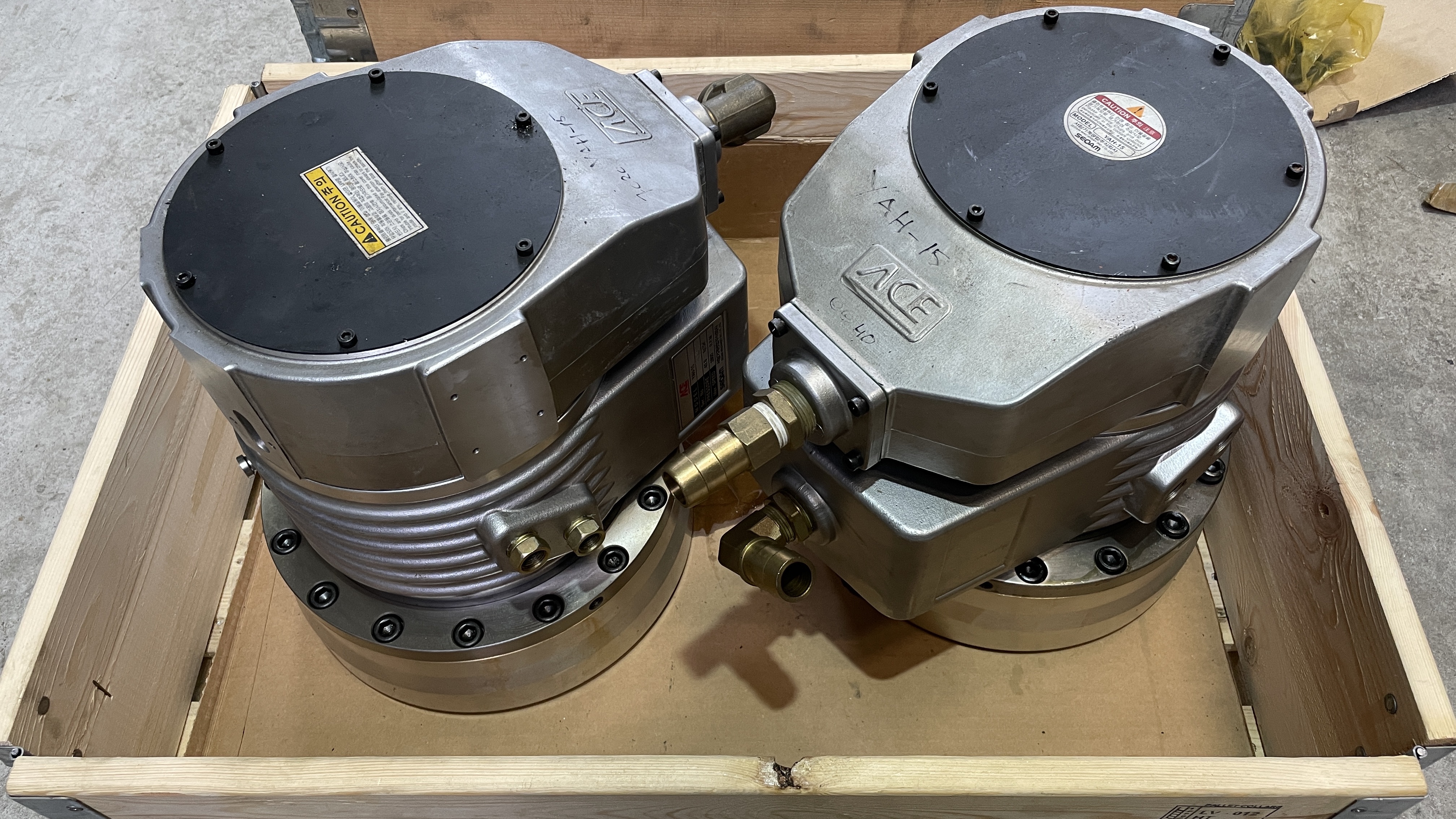SEOAM.  hydraulische unit voor cnc machines